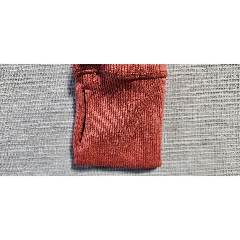 Offline by Aerie Ribbed Mock Neck Cropped Top Thumb‎ Hole Sleeves Women’s Size L - Picture 9 of 9